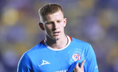 En las últimas horas, Mateusz Bogusz se volvió tendencia por 'desaparecer' en Cruz Azul. Ahora se conoce qué está haciendo el polaco.