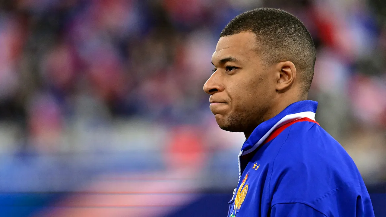 Se vive una insólita situación que se robó todas las miradas por un inesperado problema legal con Mbappé de por medio.