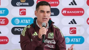 Rafael Márquez prueba suerte en otro trabajo mientras el Tri se alista para el Mundial 2026