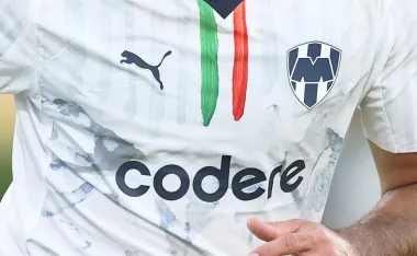 En medio del mercado de invierno, se reveló el futbolista que podría caer en Rayados de Monterrey si pagan una genera suma.