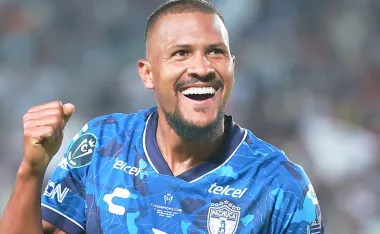 En uno de los movimientos más esperados por la afición, se confirmó que Salomón Rondón jugará en Pachuca en 2026.
