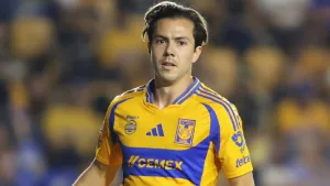Yosgart Gutiérrez exhibe a Sebastián Córdova en medio de su fichaje por el Toluca