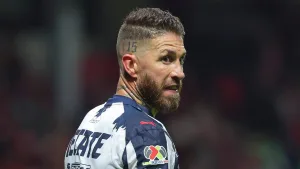 Mientras en Rayados de Monterrey se rehúsan a la salida de Sergio Ramos él les da duro golpe