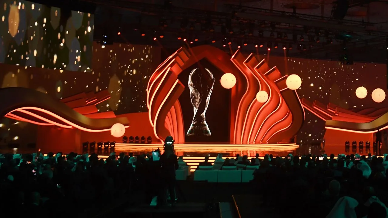 Imagen del sorteo del Mundial 2022, rumbo a Qatar. 