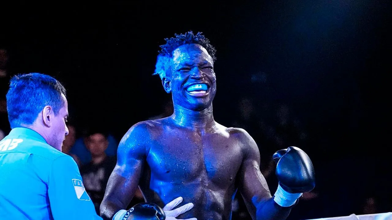 Touba Niang, el senegalés naturalizado argentino que es la sensación del box. 