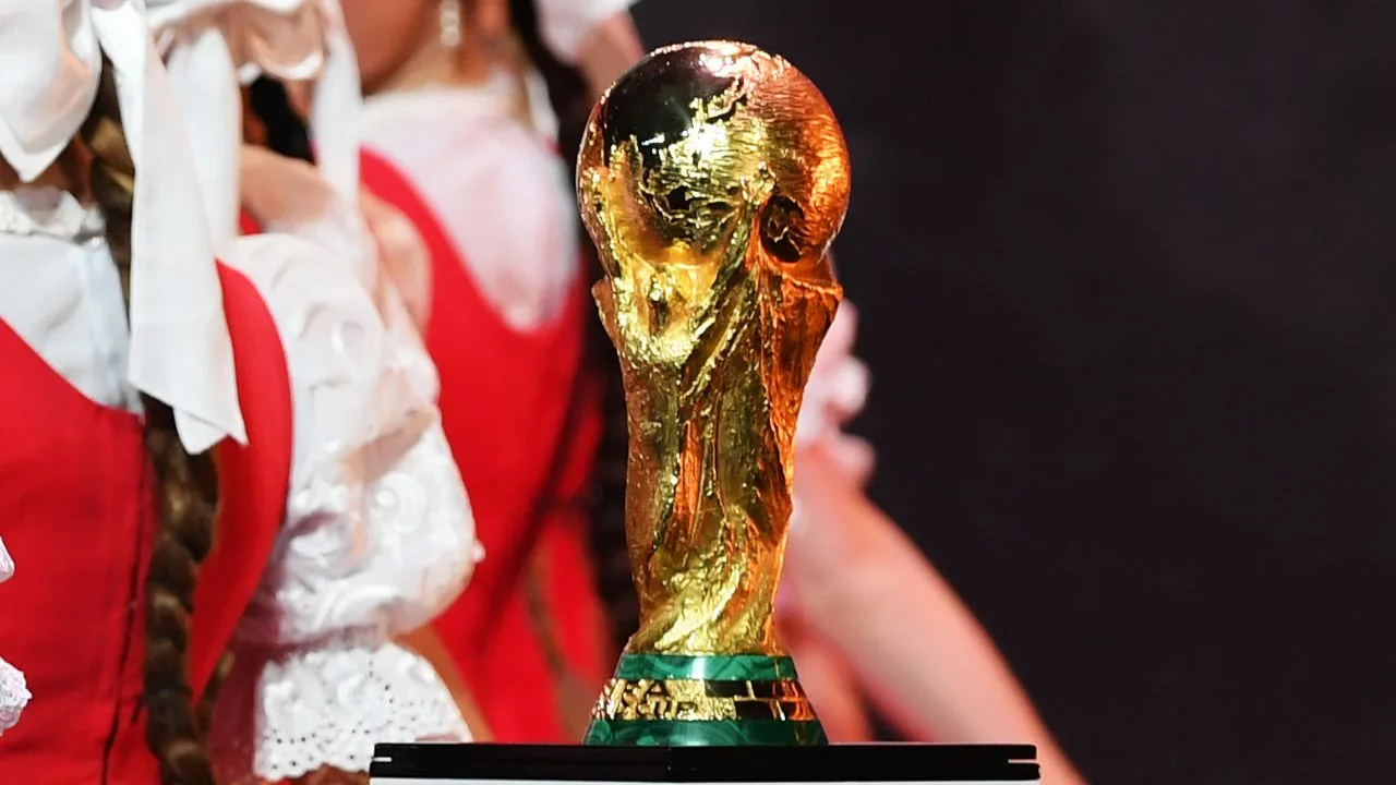 Trofeo de la FIFA para el Campeón del Mundial. 