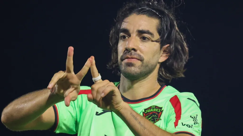 Rodolfo Pizarro, Bravos de Juárez