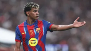 Expuso a un compañero: Lamine Yamal grabó algo que no debía durante los festejos de FC Barcelona tras la victoria en la Supercopa de España