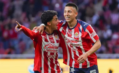 Richard Ledezma y Roberto Alvarado, Chivas vs Gallos Blancos de Querétaro
