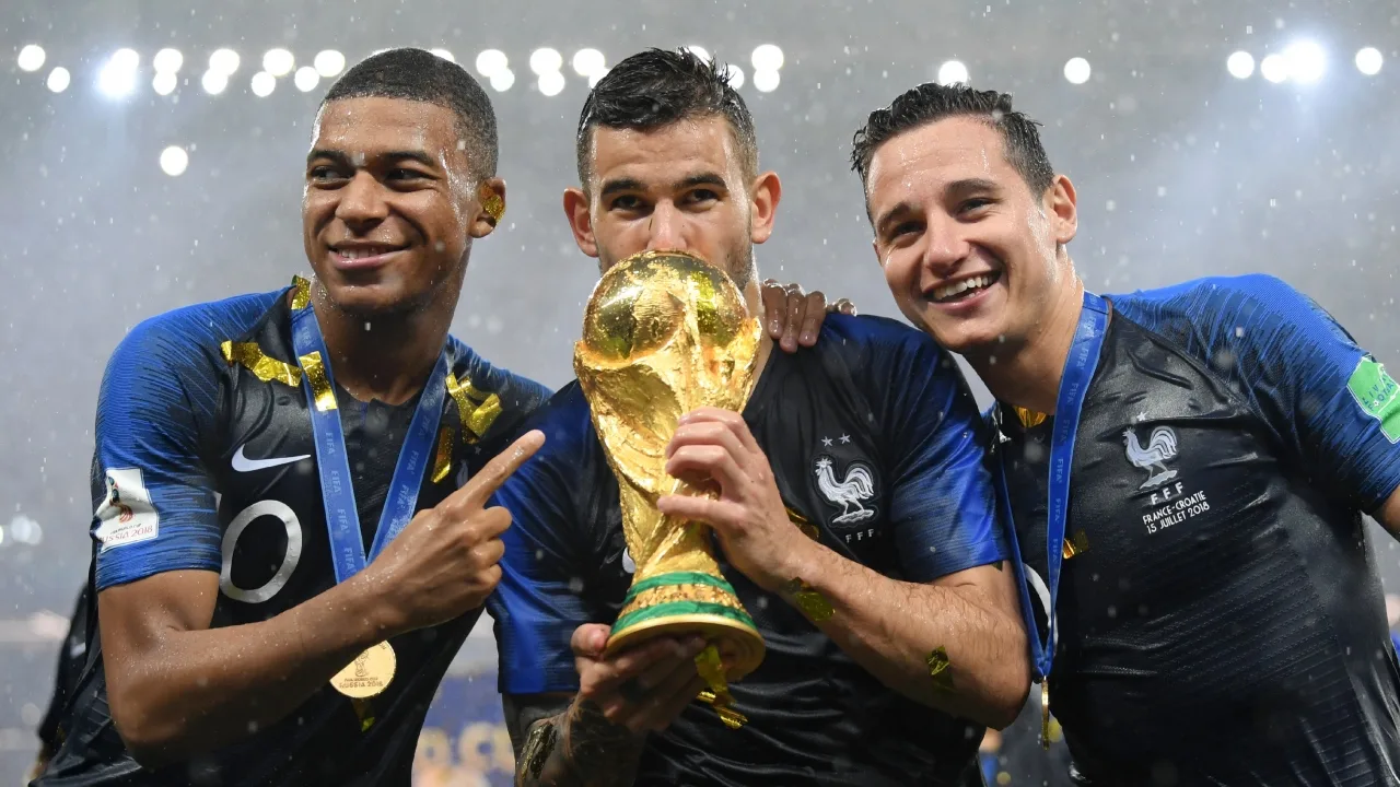 Lucas Hernández, Selección de Francia