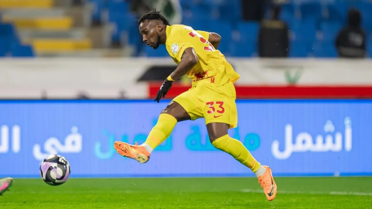 Julián Quiñones, Al Qadsiah