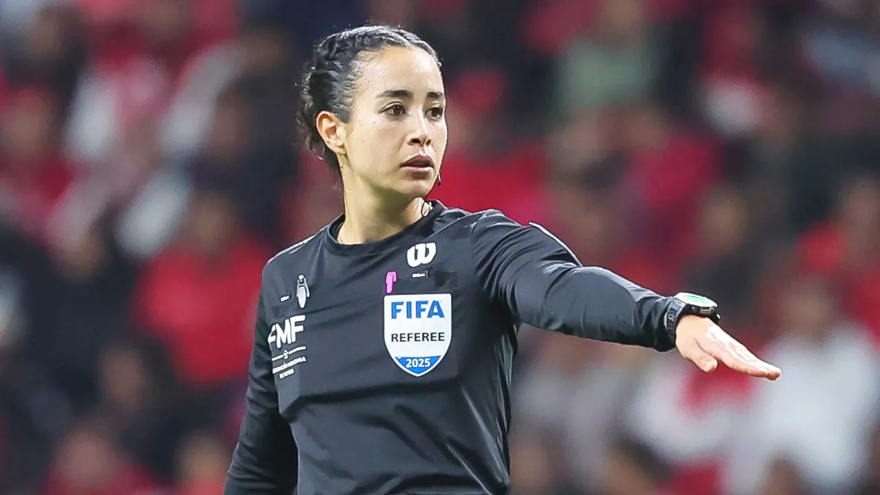 Árbitras mexicanas harán historia.