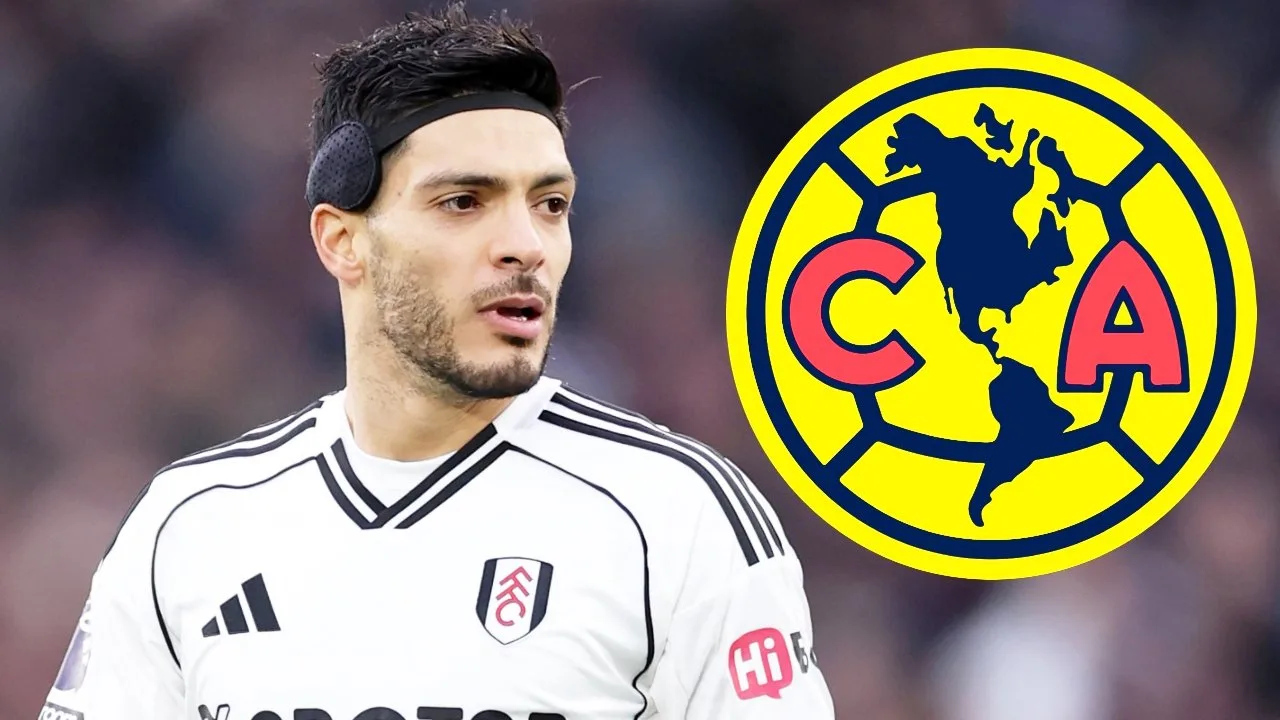 Raúl Jiménez reacciona y firma jersey del América en Inglaterra