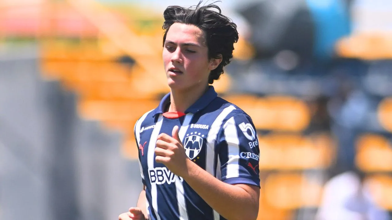 Mamá de Luca Vuoso revienta a Rayados de Monterrey por culpa de Aldo de Nigris.