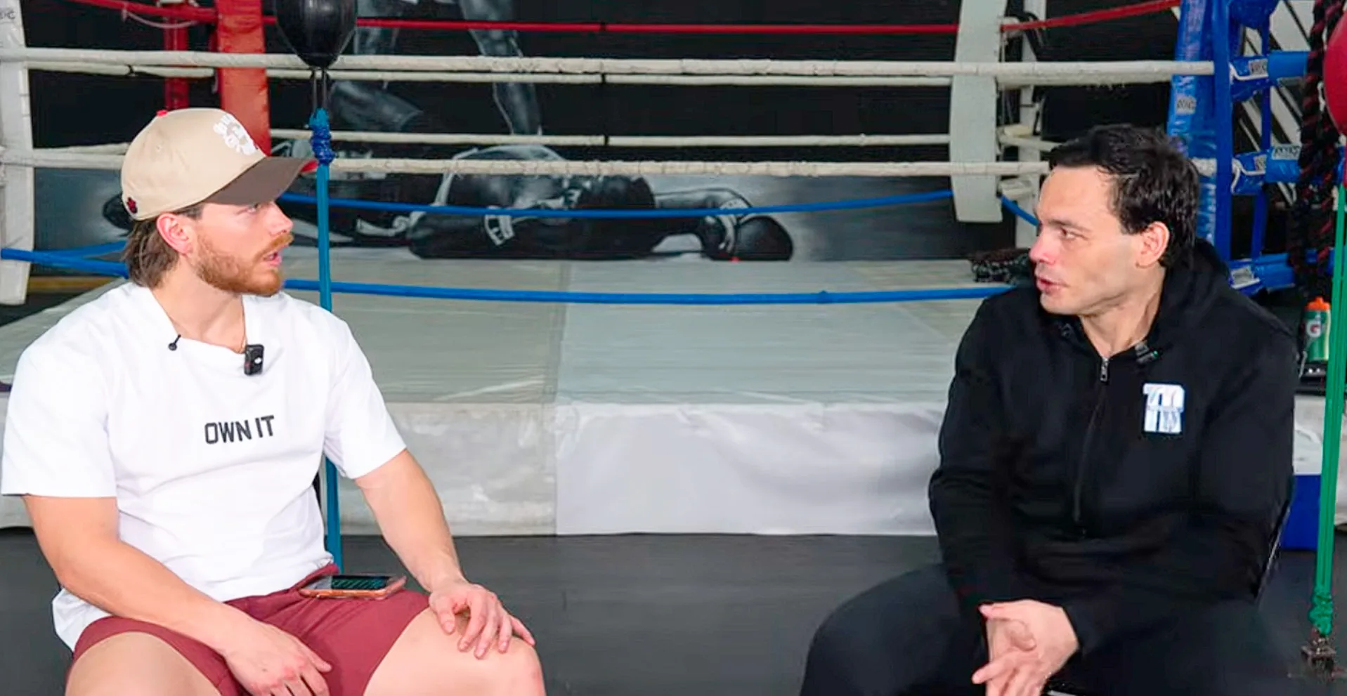 En la previa a su regreso al boxeo, Julio César Chávez Jr. compartió un momento especial en el ring con Aldo de Nigris.