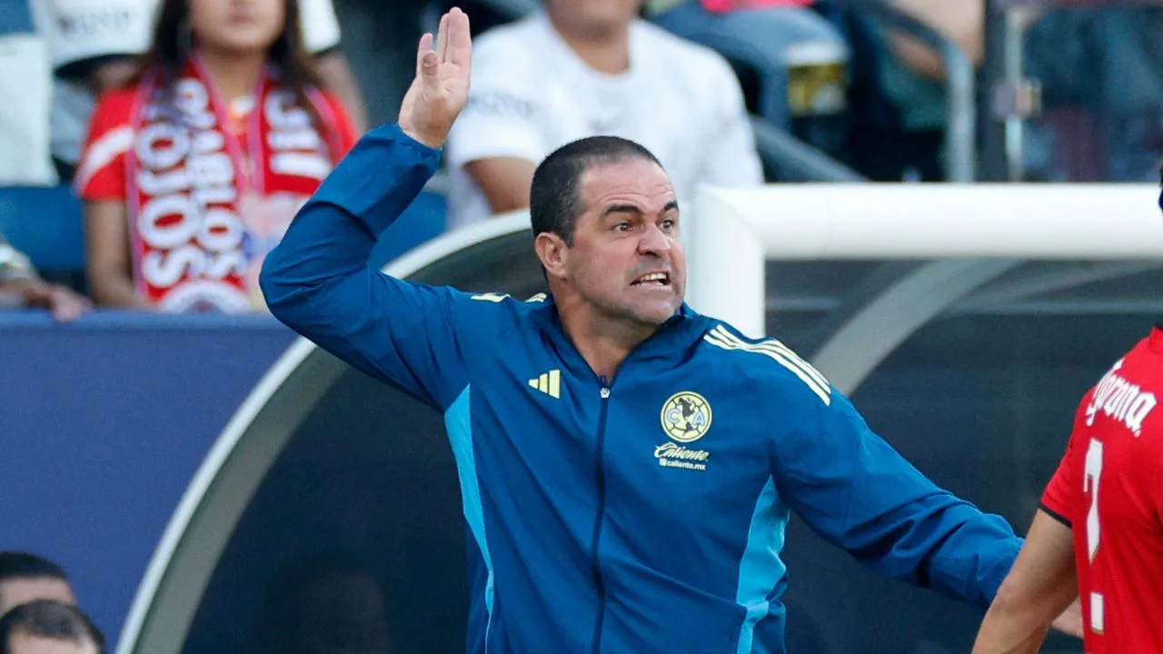 André Jardine, director técnico del América. 