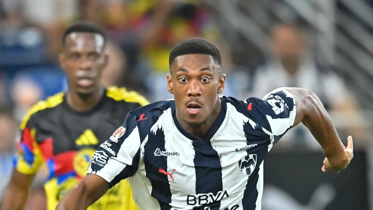 Anthony Martial, jugador de Monterrey. 