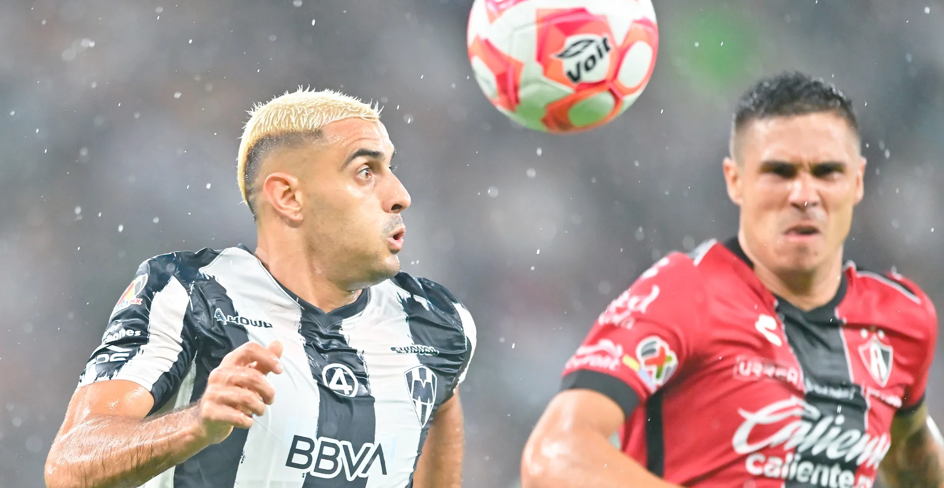 En un mercado de invierno con muchos movimientos, los regios buscan delantero y Atlas se movió primero. ¿Qué dijeron los rojinegros?