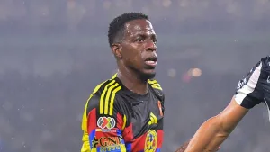 Vestidor de América en llamas: André Jardine hace duro reclamo a Cristian Borja y hay video