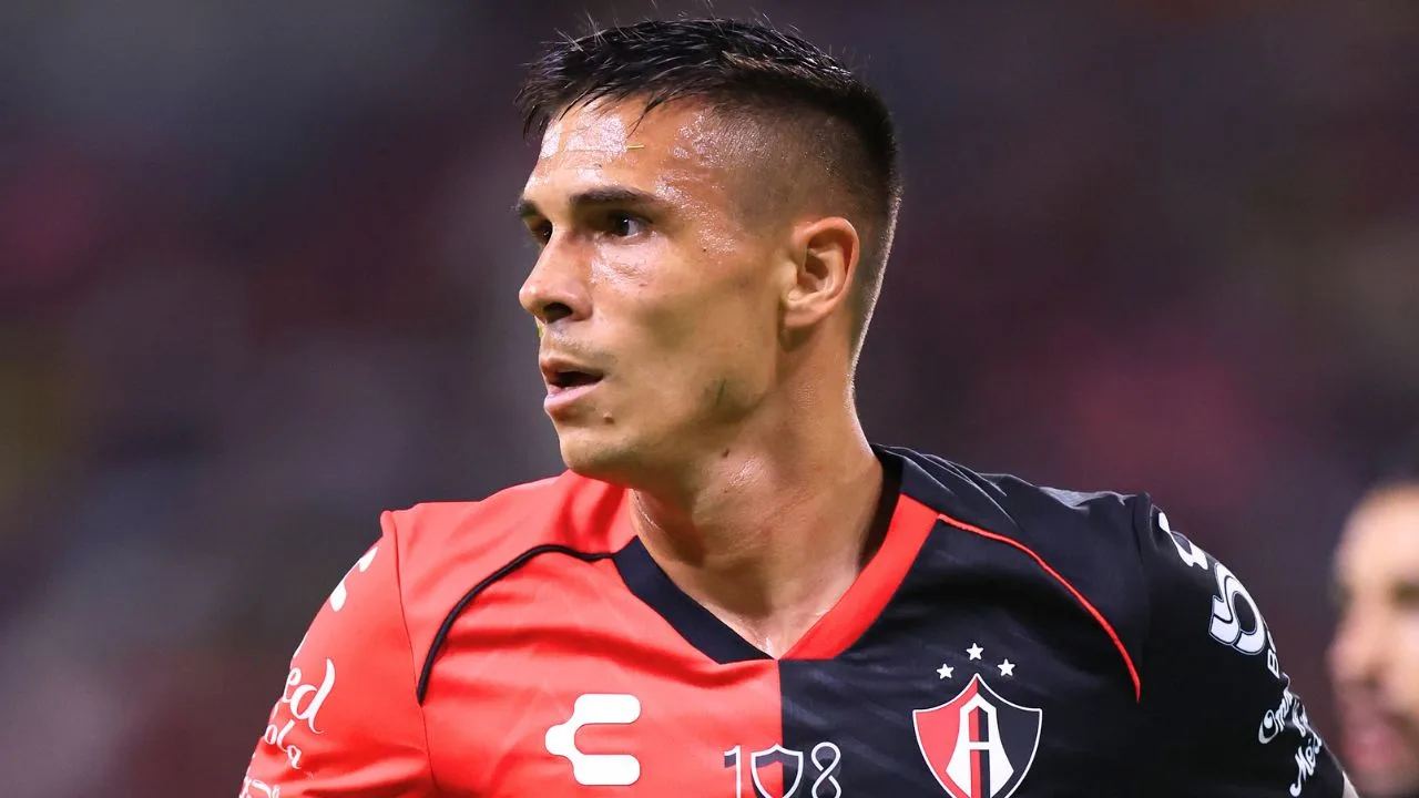 Atlas ya tiene plan B por si Rayados de Monterrey o Cruz Azul le roban a Djuka en pleno Clausura 2026.