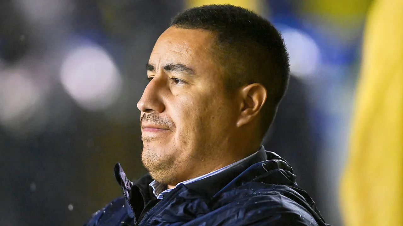 Efraín Juárez revela medida extrema para acabar con la indisciplina en Pumas.