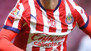 Chivas lo corrió tras una década y ahora se gana la vida vendiendo marquesitas