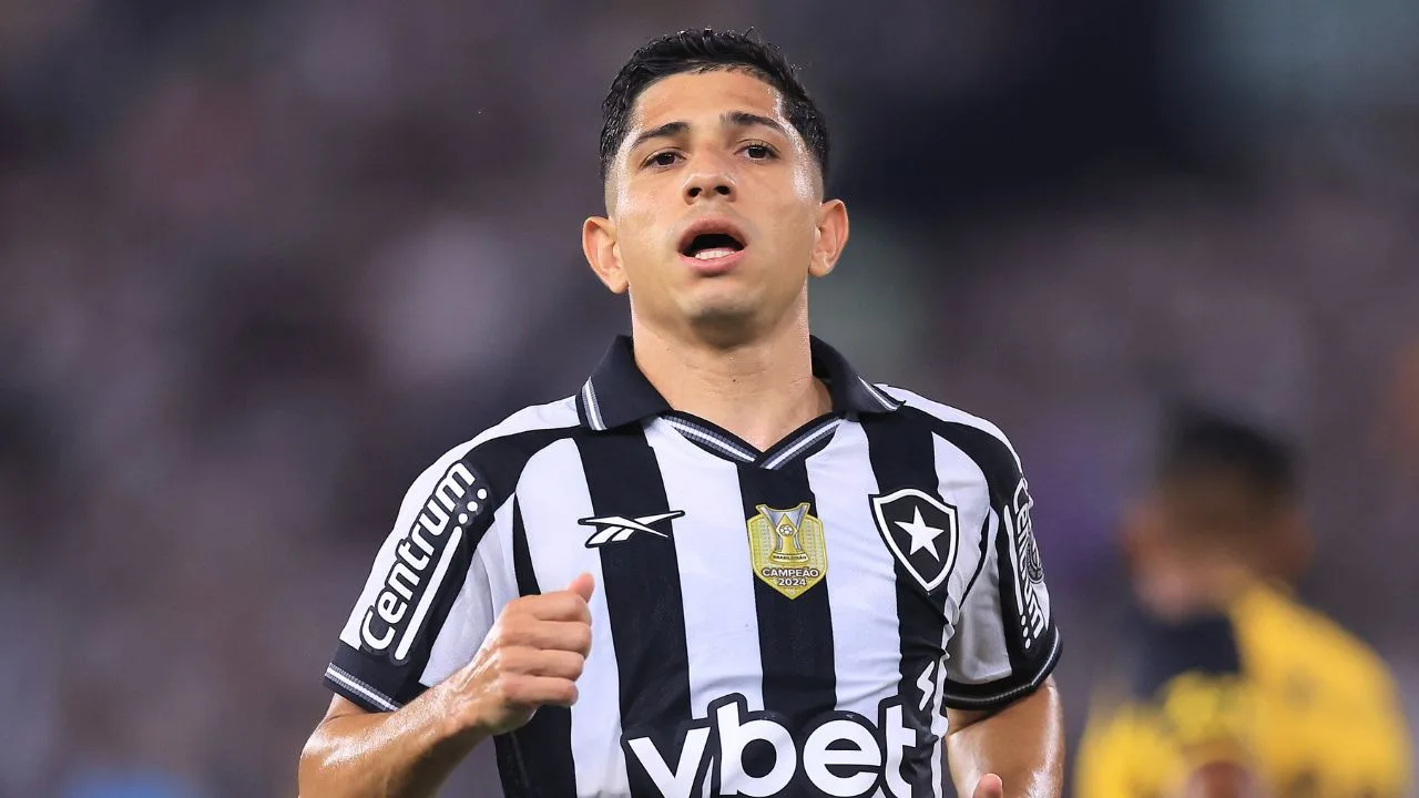 Estrella del Botafogo se queda varada en Venezuela tras intervención militar de Estados Unidos.