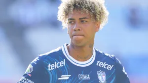 Jhonder Cádiz saldría de Pachuca y este sería su inesperado destino en el 2026