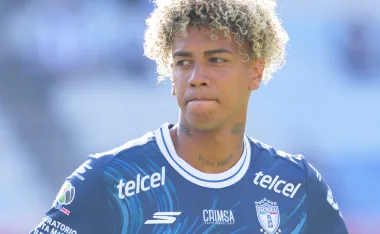 En un mercado invernal con muchos movimientos, el Pachuca podría dejar ir a uno de sus delanteros. ¿Dónde jugaría Jhonder Cádiz?