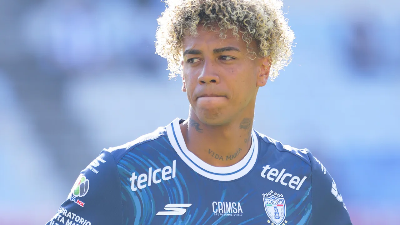 En un mercado invernal con muchos movimientos, el Pachuca podría dejar ir a uno de sus delanteros. ¿Dónde jugaría Jhonder Cádiz?