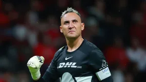 Keylor Navas deja a Pumas de lado y se reúne con estrella de la UFC: ¿Lo veremos pronto en el ring?