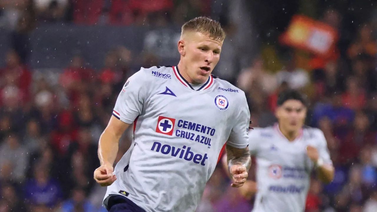 Mateusz Bogusz, jugador de Cruz Azul. 