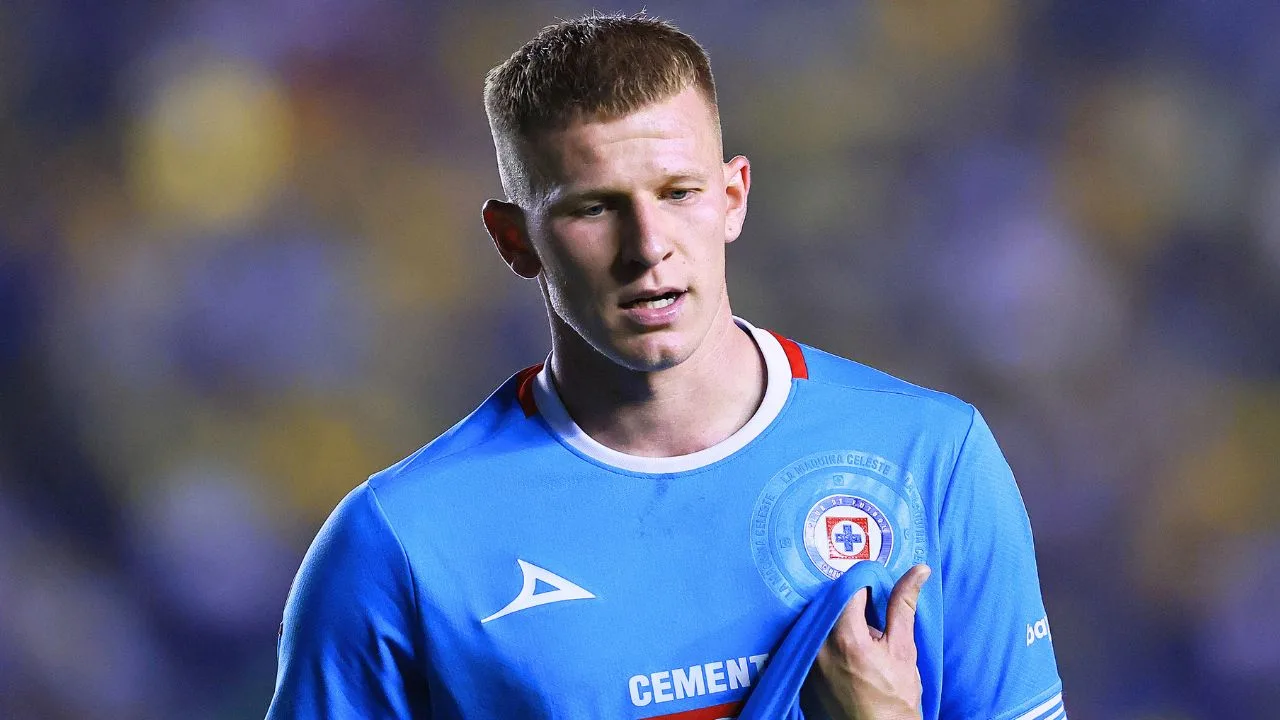 Cruz Azul aclara la polémica y destapa el verdadero motivo de la salida de Mateusz Bogusz.