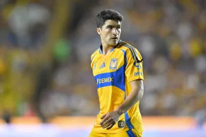 Previo al Tigres vs Toluca revelan el millonario problema en el que Nico Ibáñez metió a su equipo