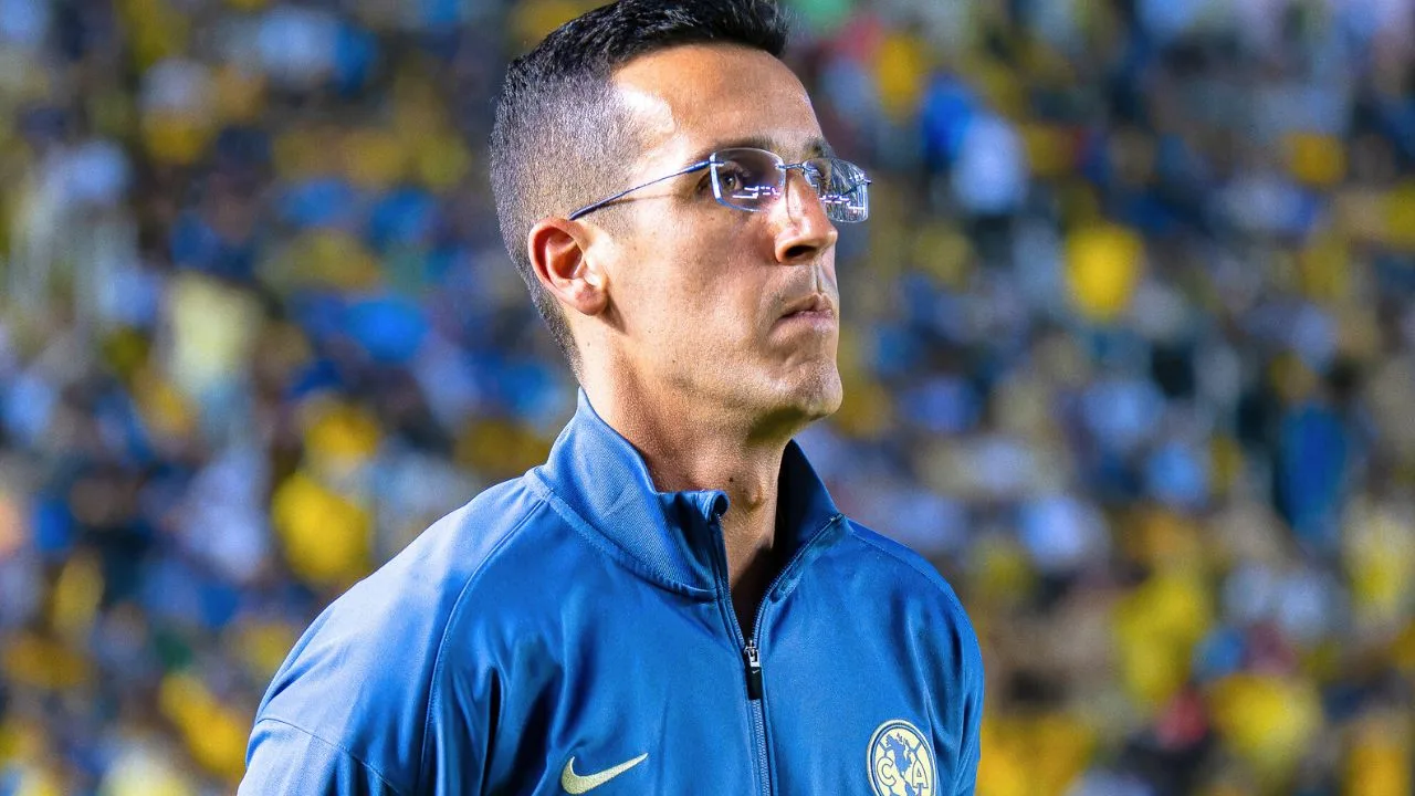 Auxiliar de André Jardine ya tomó una decisión que define su futuro con América y Brasil: ¿Se va o se queda?