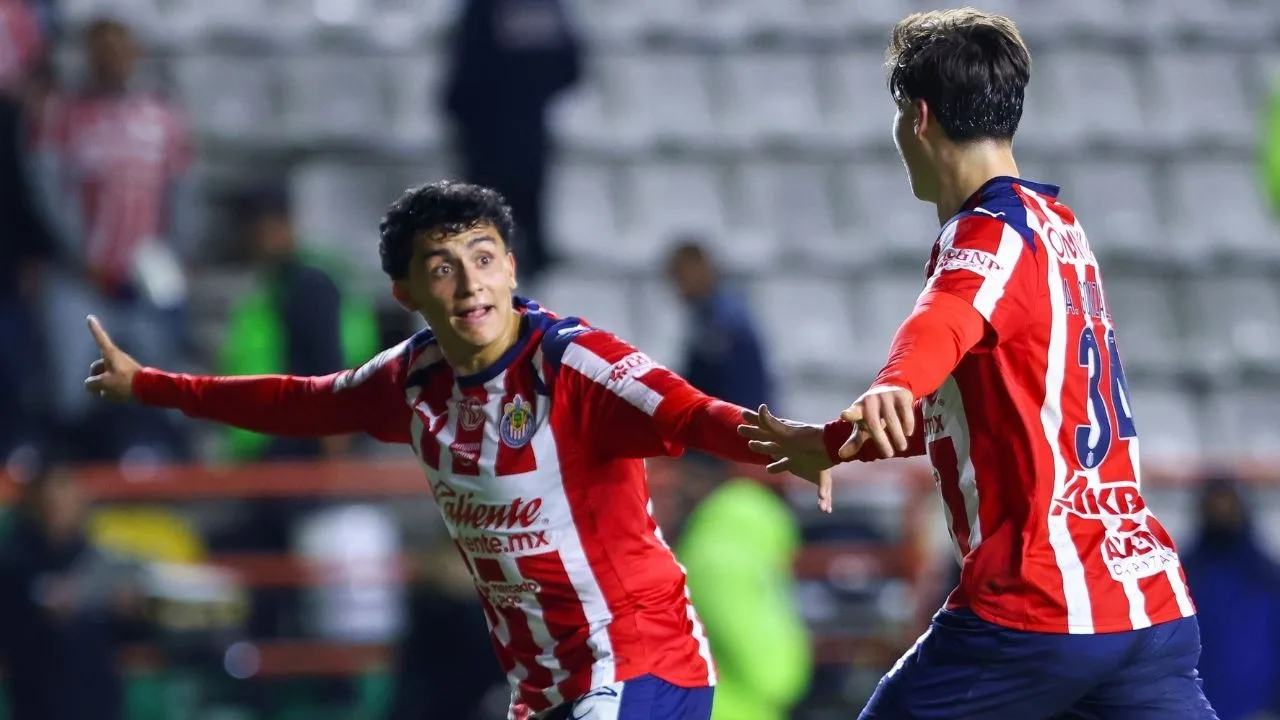 Ricky Ledezma por fin debuta en Selección Mexicana, y Hormiga González regresa al Tri. 