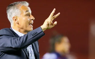 Tras un inicio fatal en su último semestre en Liga MX, el Mazatlán cambió de DT y ya presentó a su nuevo estratega.