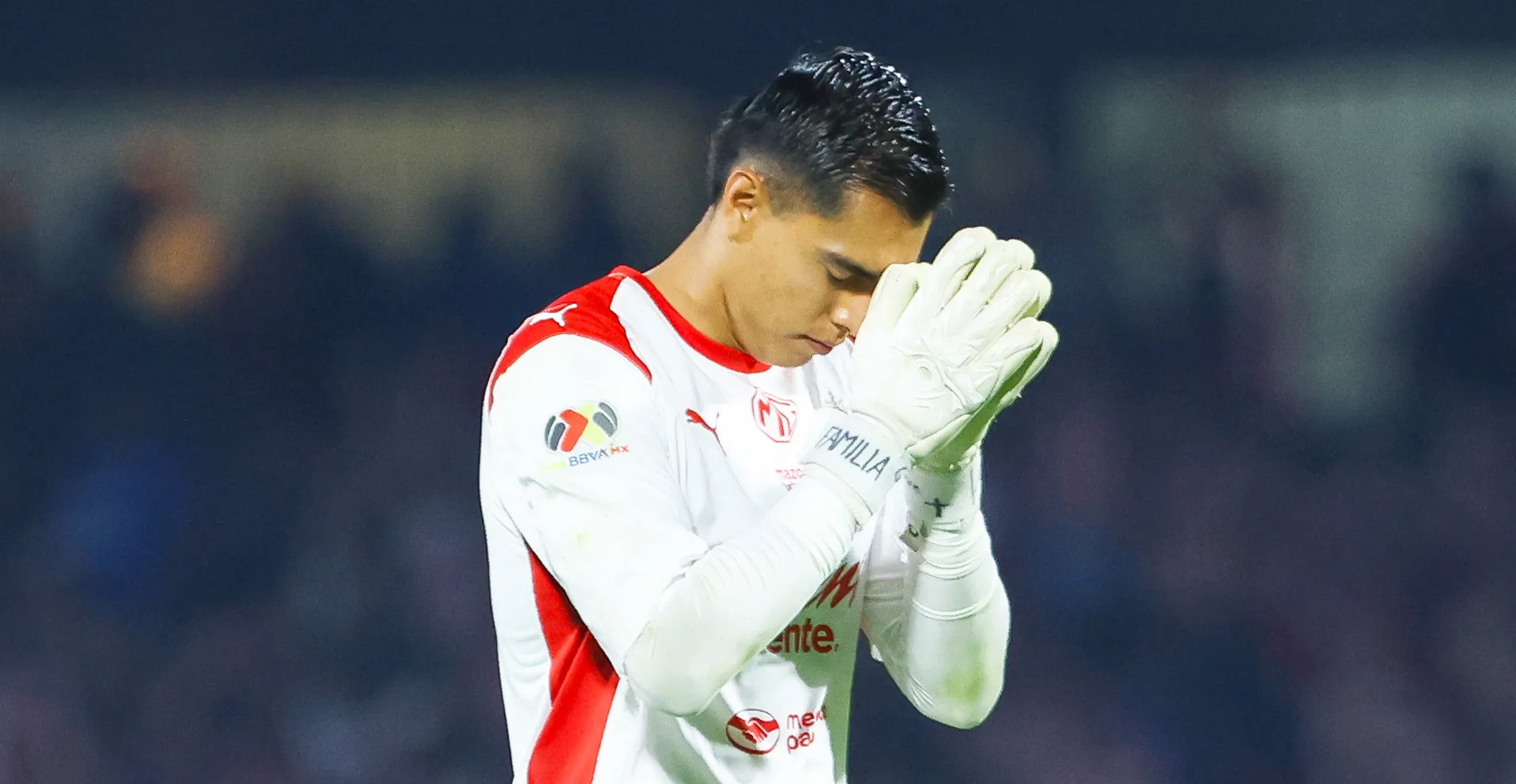 En un nuevo partido de las Chivas, hubo una inesperada equivocación de Tala Rangel que la afición rojiblanca no dejó pasar.