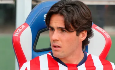 Tras quedar fuera del equipo para este torneo, Teun Wilke se va del Rebaño pero lanza potente mensaje a los rojiblancos.