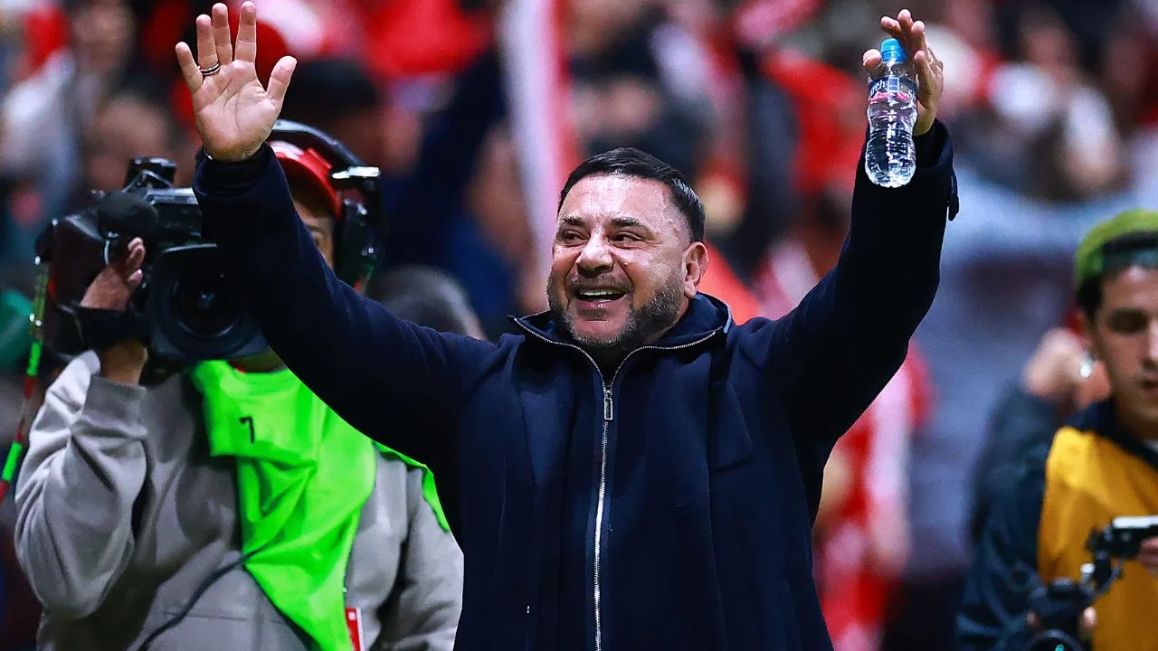 El Turco Mohamed, actual DT del Toluca, bicampeón de la Liga MX.