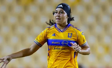 Aaliyah Farmer, Tigres Femenil