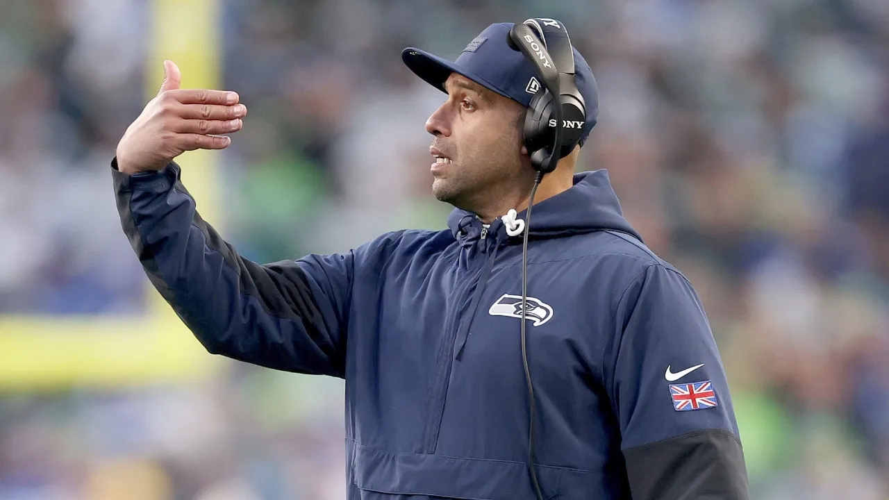 Aden Durde, Seattle Seahawks