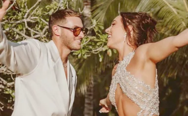 Santiago Giménez Y Fernanda Serrano