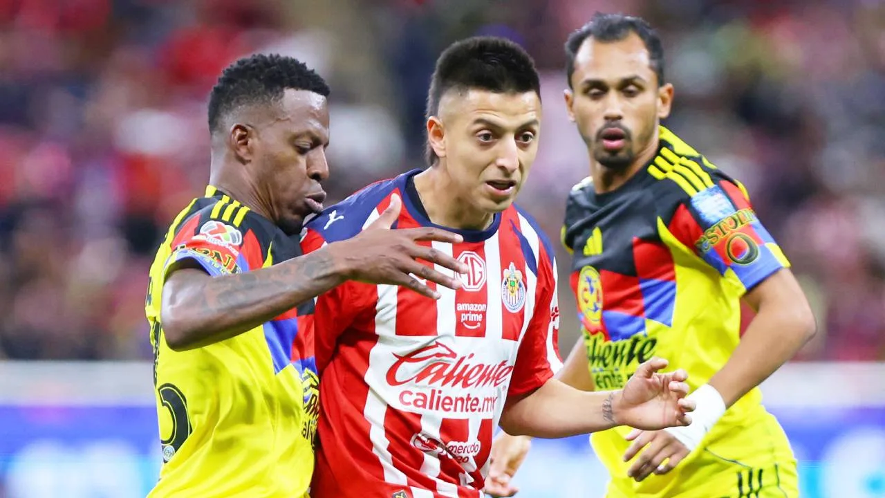 Piojo Alvarado lanza velada burla al América tras Clásico vs Chivas
