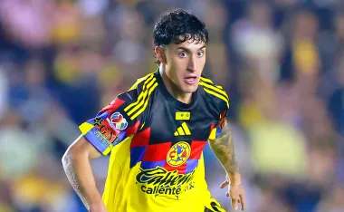 Tras quedar fuera del Clásico Nacional, las Águilas se ilusionan con recuperar pronto al extremo Alejandro Zendejas.