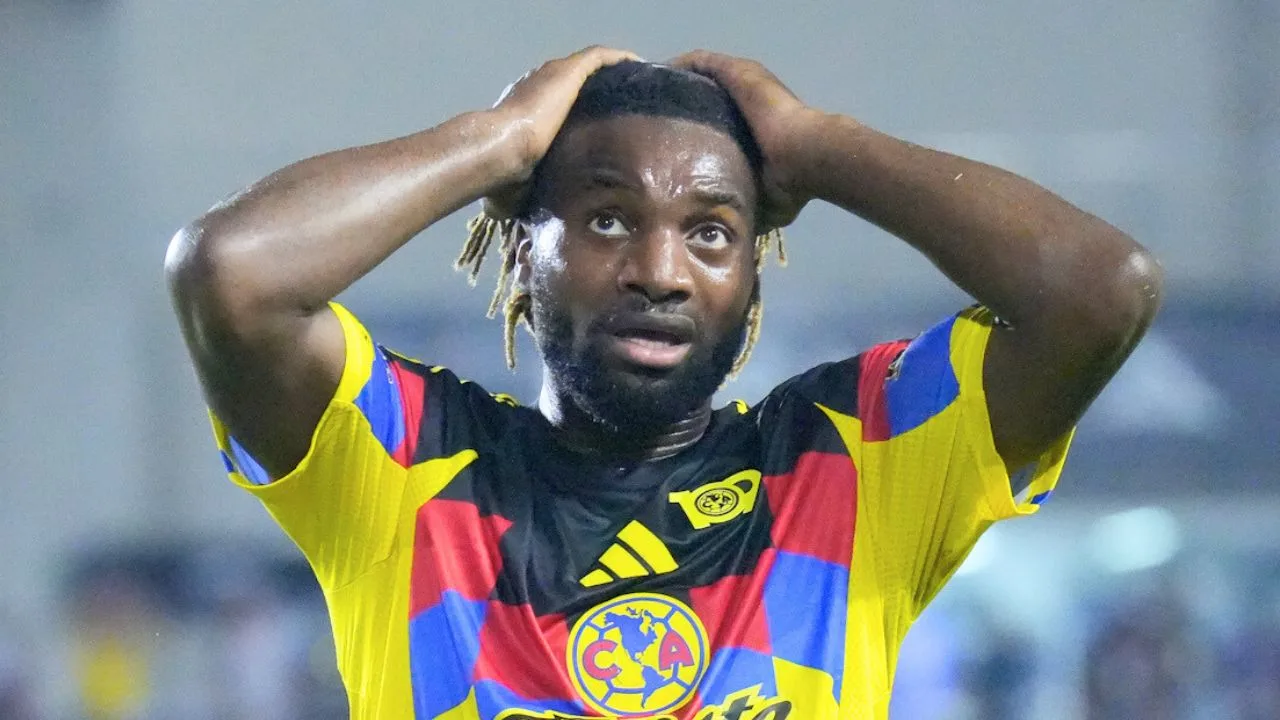 Allan Saint-Maximin se fue del América y en el vestidor nadie lo extraña por esta razón.