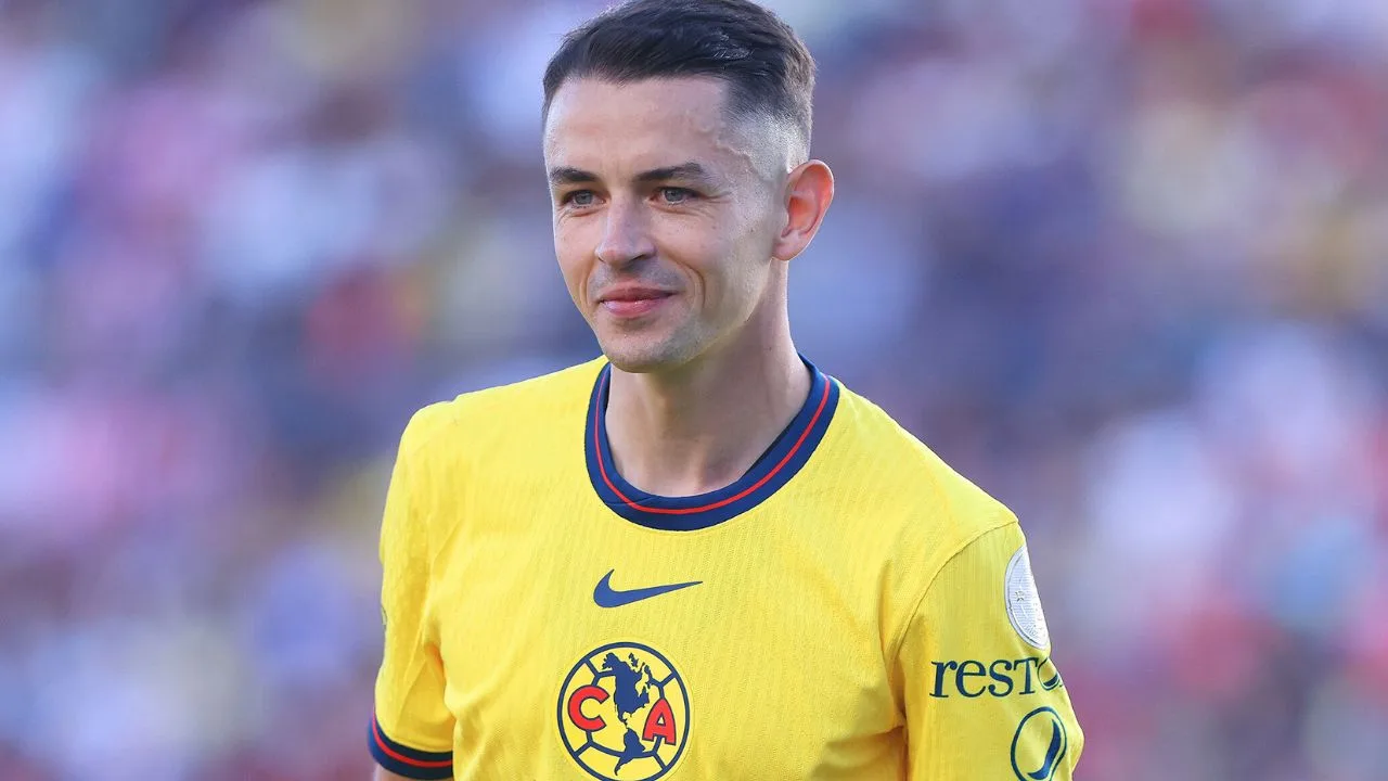 Álvaro Fidalgo lanza romántica promesa al América antes de marcharse con el Real Betis.