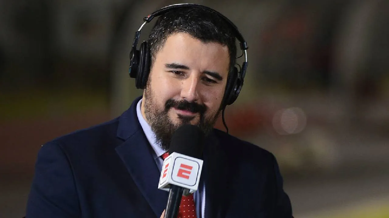 Álvaro Morales, comentarista deportivo de ESPN.