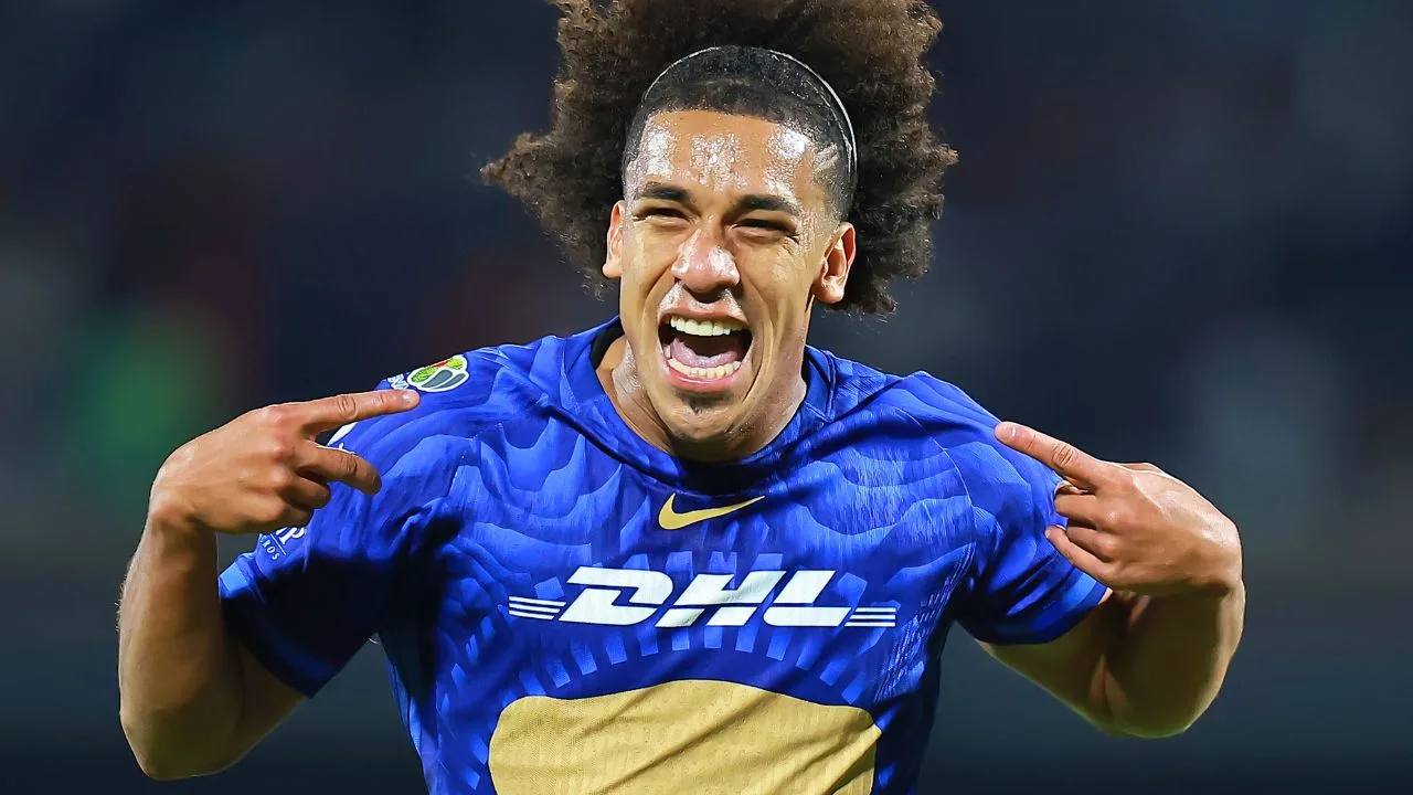 Coco Carrasquilla se lava las manos por los 15 años de sequía en Pumas y revela si hay presión.