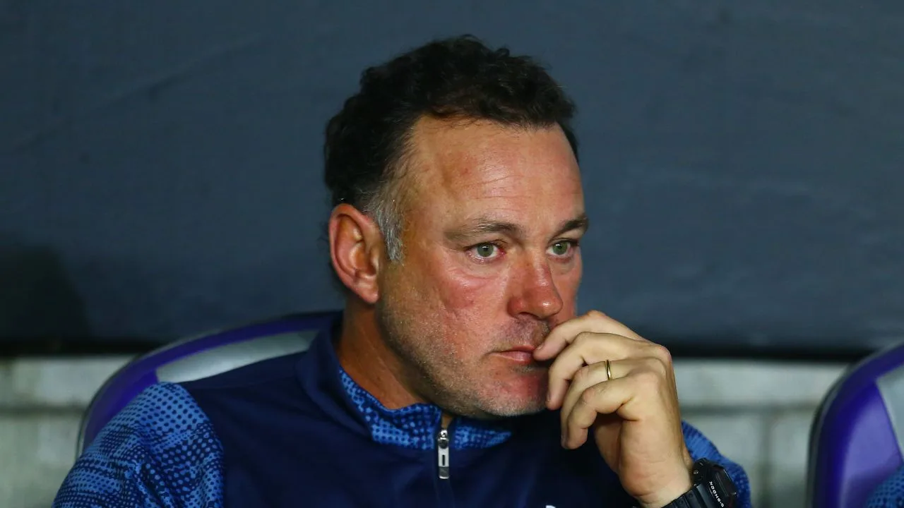 Gabriel Milito, DT de las Chivas.